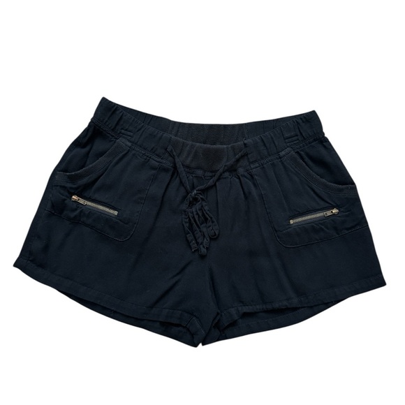 bebe Pants - Bebe Black Shorts Lightweight Relaxed Fit size M